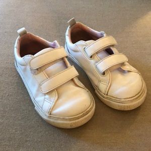 Girls GAP White tennis shoes